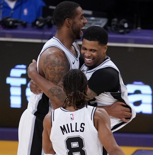 队的进攻组 队的进攻组