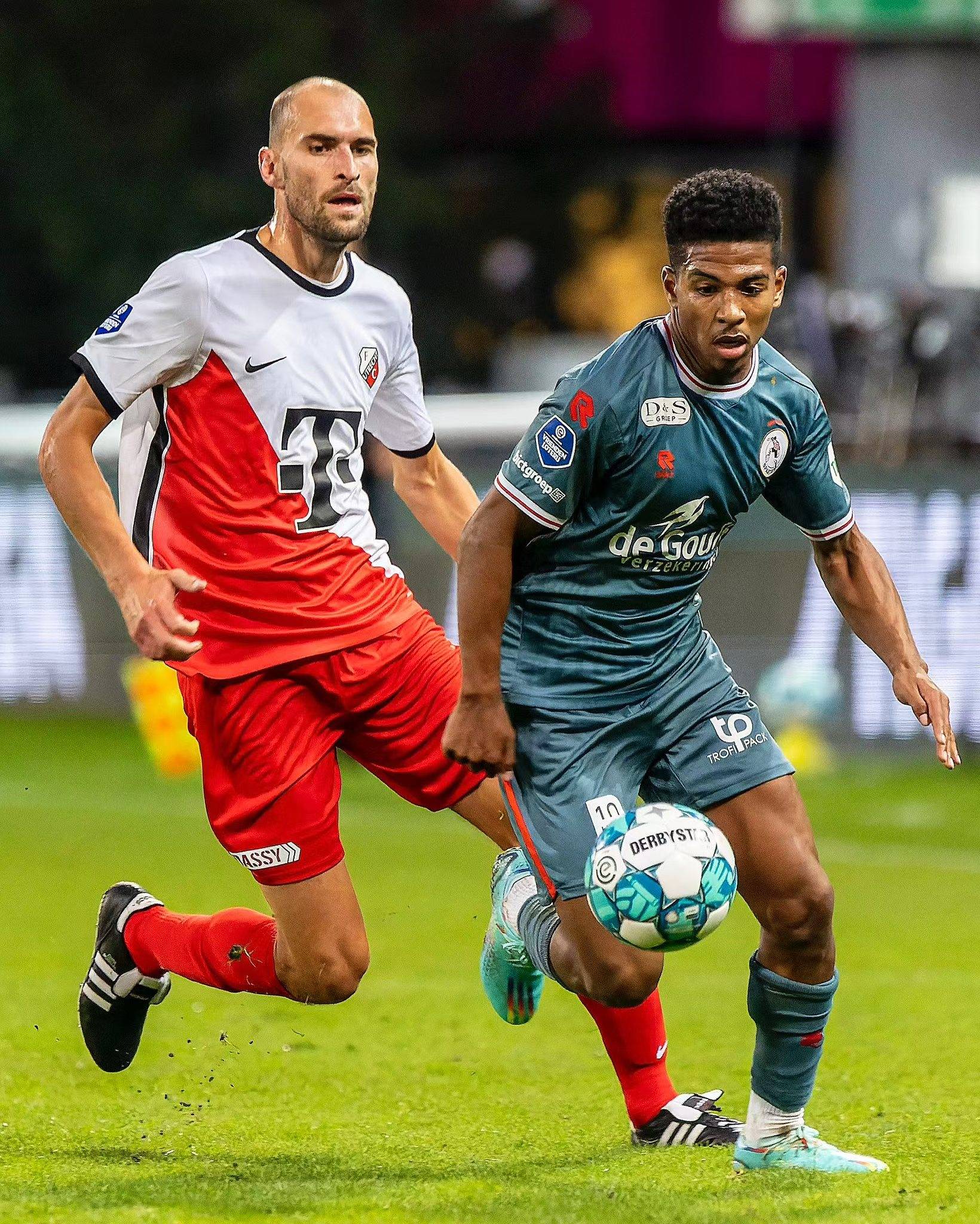 采访门后B费首次谈C罗：没看那个采访 但我们没问题.